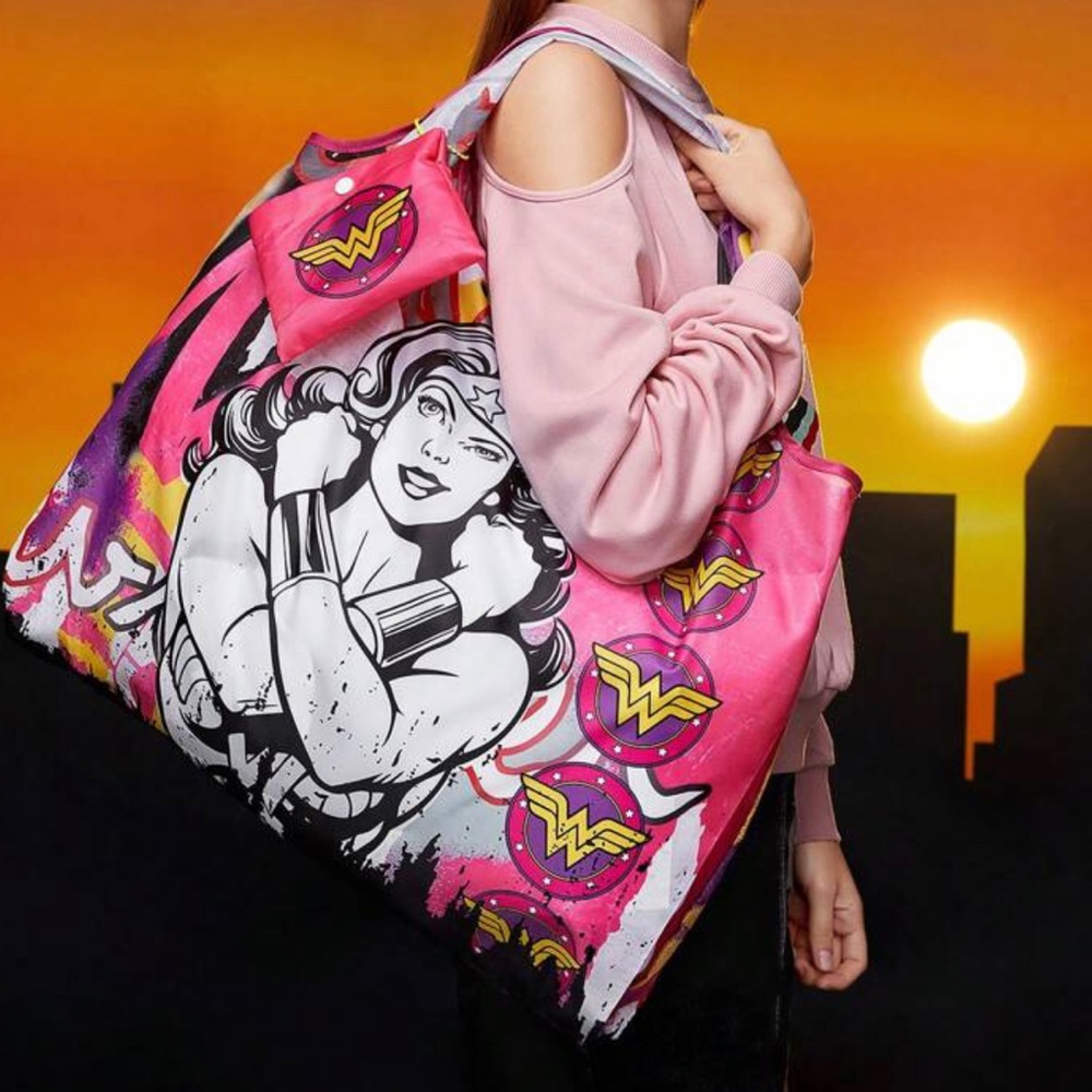 Wonder women purse tote bag large new foldable - Picture 2 of 3